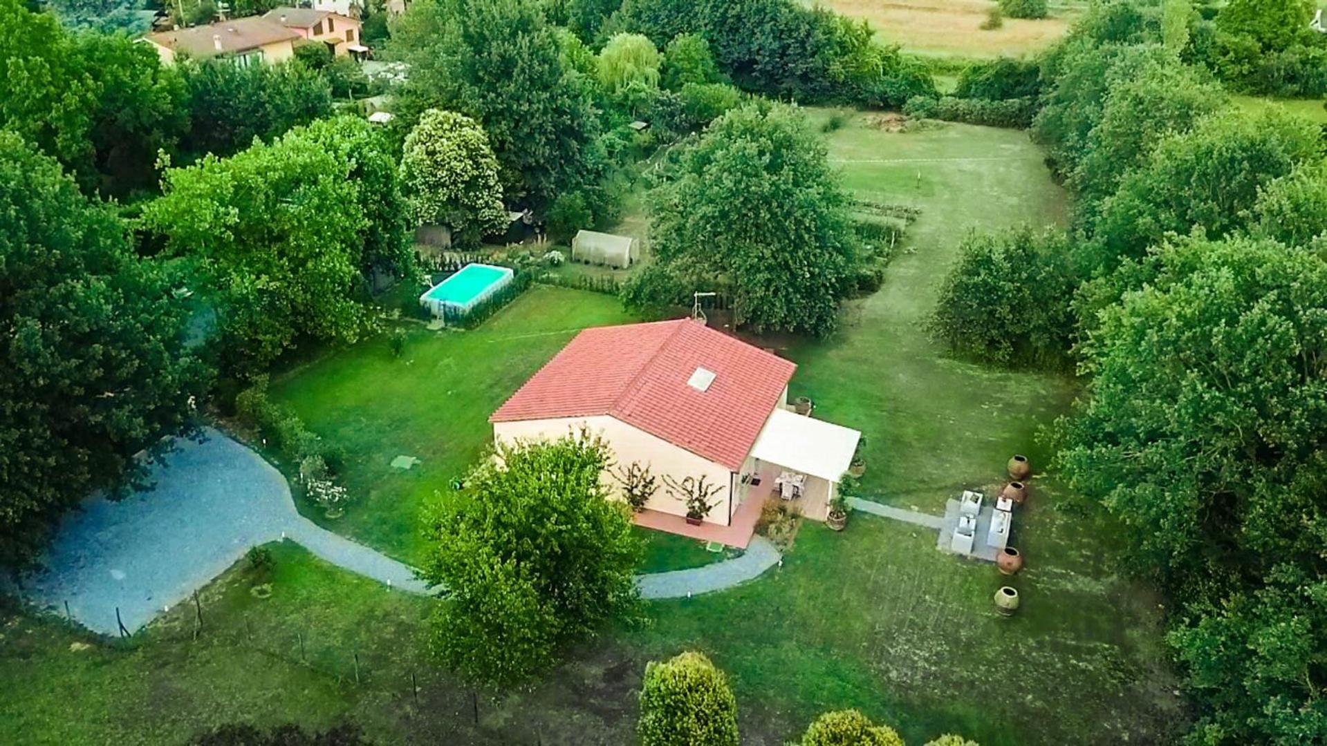 Villa Bassotta, A Charming Cottage Lucca Esterno foto