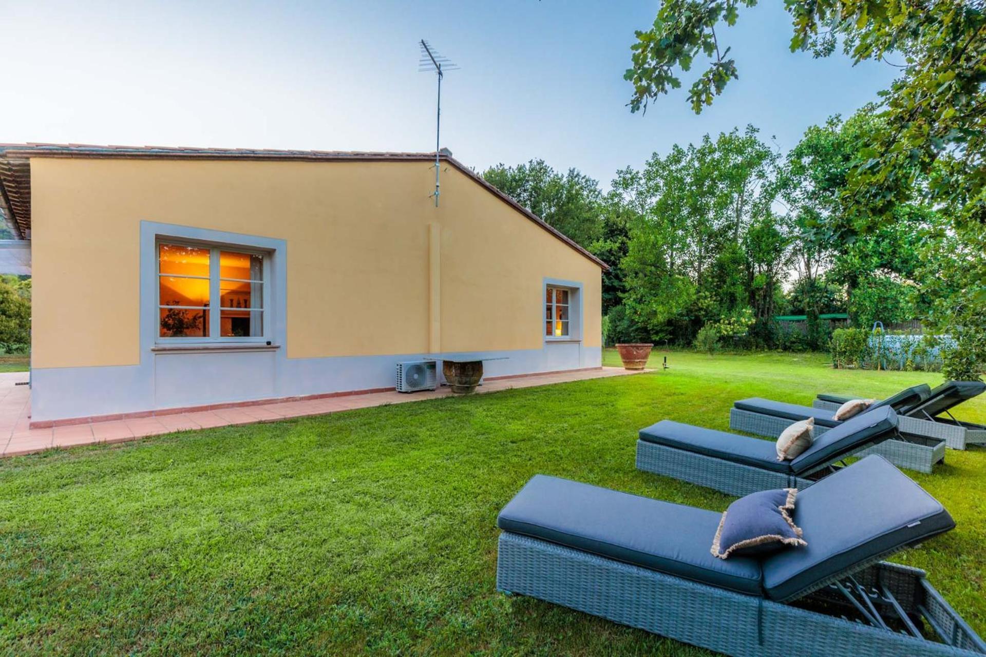 Villa Bassotta, A Charming Cottage Lucca Esterno foto